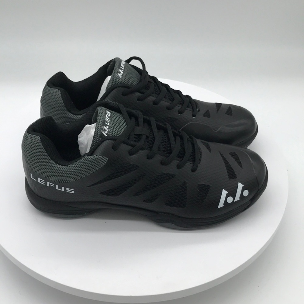Lefus mens shoes size 9 US